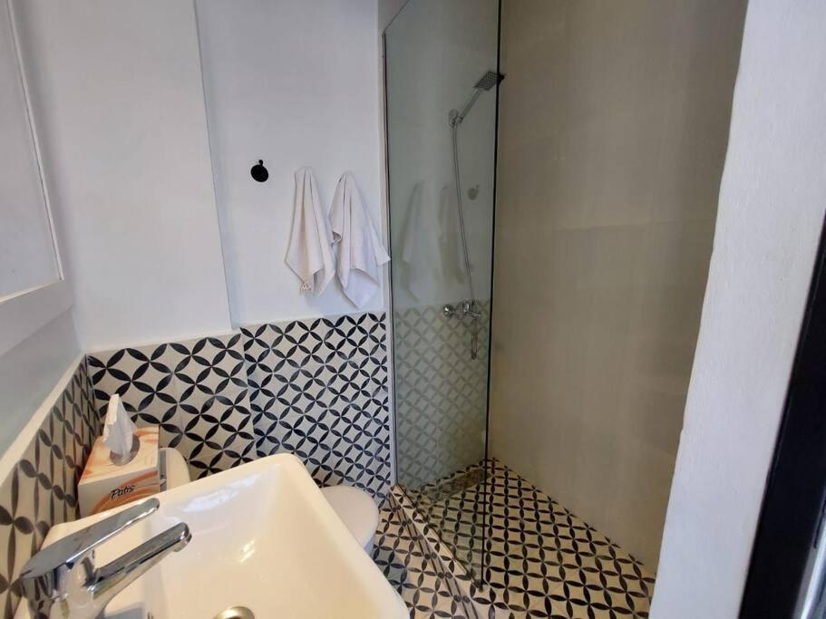Dar Habibi F Saint Laurent Tangier Bagian luar foto