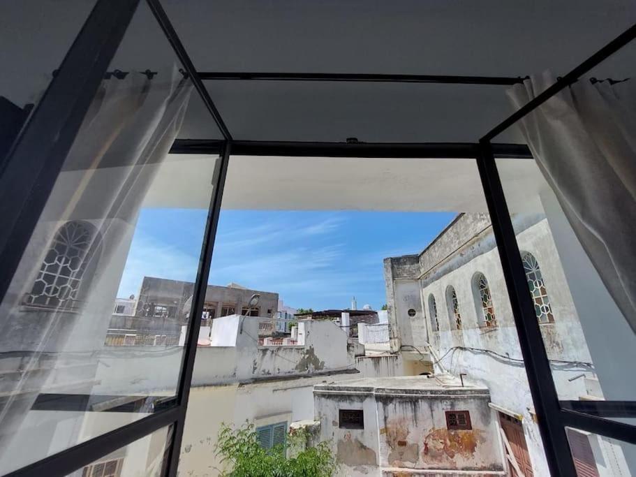 Dar Habibi F Saint Laurent Tangier Bagian luar foto