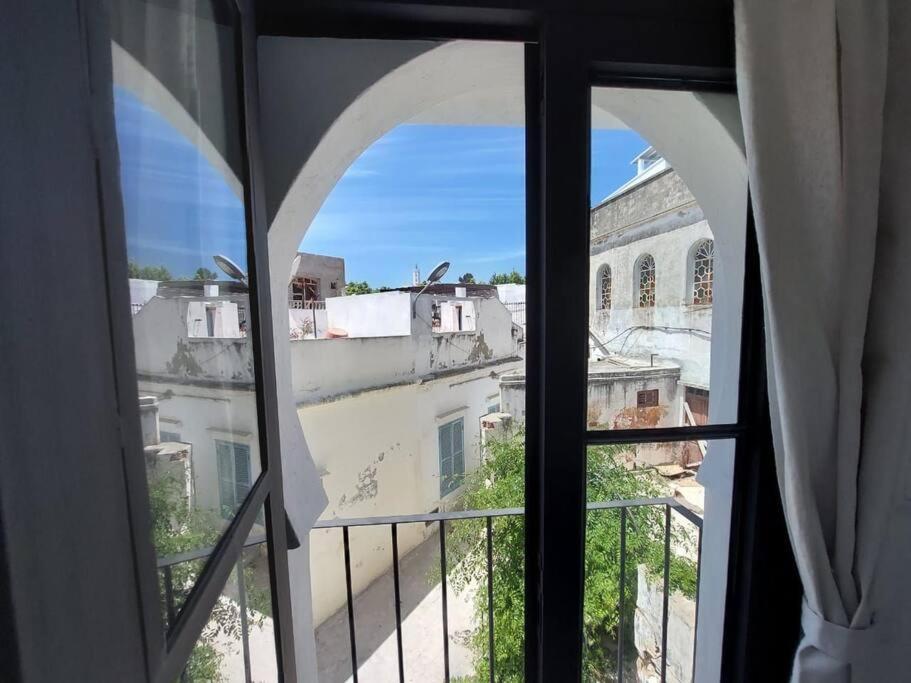 Dar Habibi F Saint Laurent Tangier Bagian luar foto